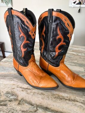 Vintage dingo Two-Tone Black and Orange Western Cowboy Boots
